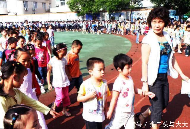 “教师收入不低于公务员”，多地已实现！老师：该拿全部待遇比