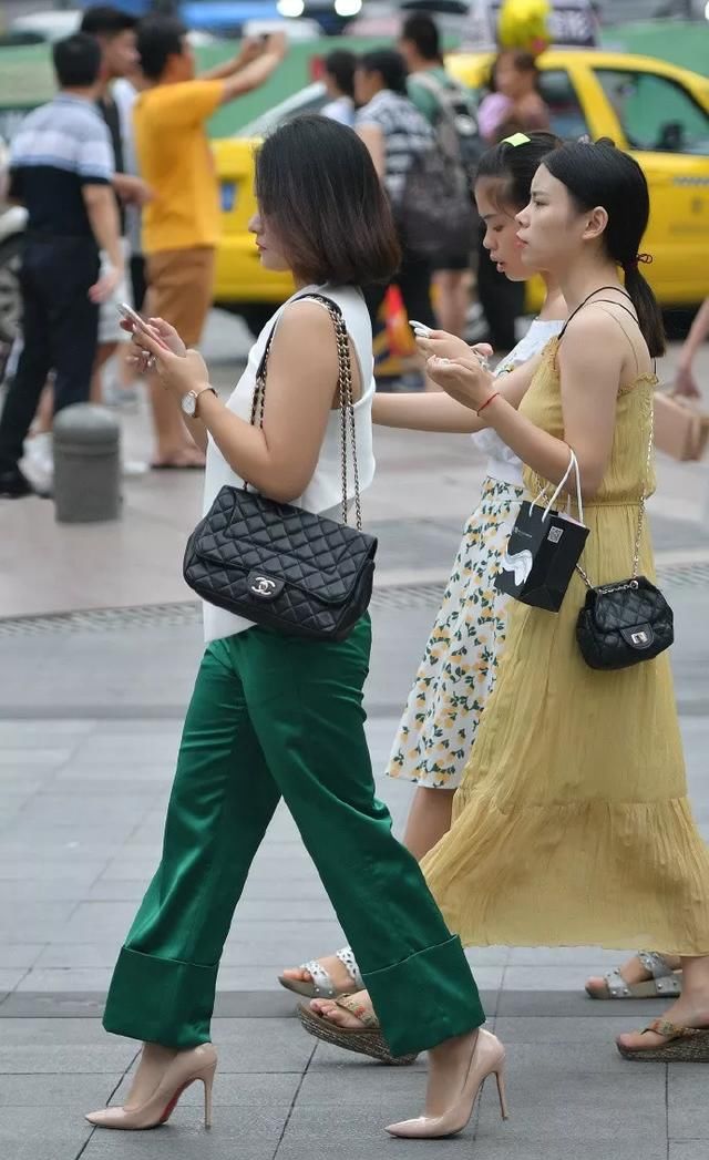 『搭配』高跟鞋时尚穿搭,秀出女性魅力的姿态