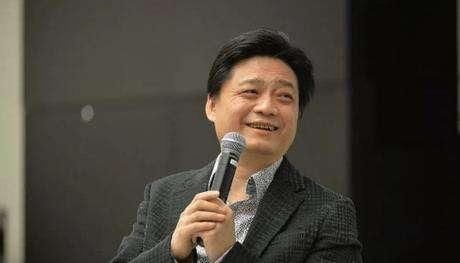 墙倒众人推，范冰冰想以怀孕逃脱处罚，却遭到港媒与名导爆料！