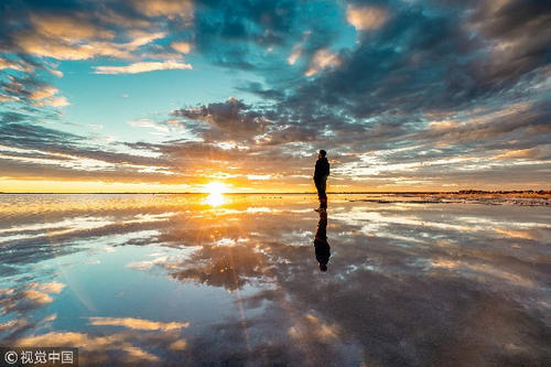 情人节赴一场梦幻之约 这些堪称“天空之镜”的景点自带仙气