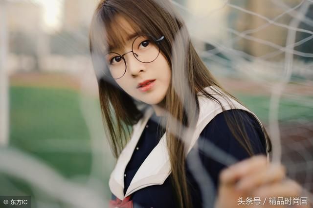 20岁以上的女人，保养皮肤气色好，清爽无油一整天