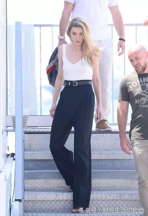 今夏最“清凉”的时髦搭配“吊带背心+阔腿”，让你回头率200%！