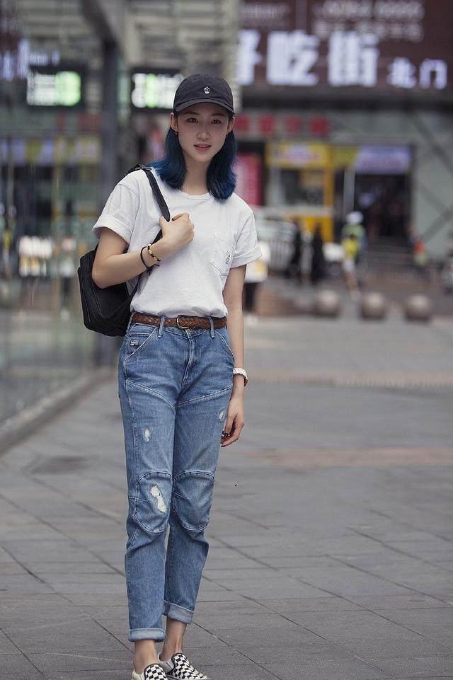 街拍：如果我是富二代，我想和图四做朋友，但娶她这件事是不能的