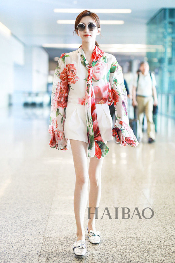 谁说只有去海边才穿度假风衬衫？