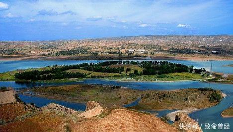 黄河中唯一有人居住的小岛，是母亲河上第一滩，被称为塞外小江南