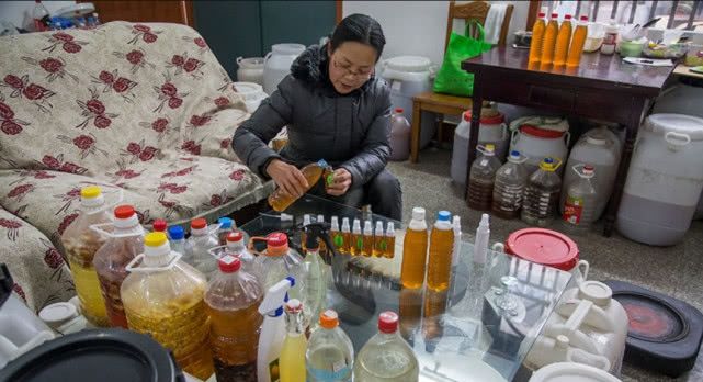 豫南女环保副局长被曝光，她的家里竟然堆满了这些“宝贝”