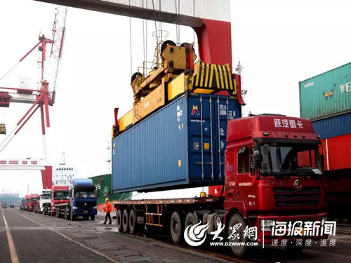  [威海]郭斌王楠夫妇为威海南海新区捐赠口罩、防护服等物资