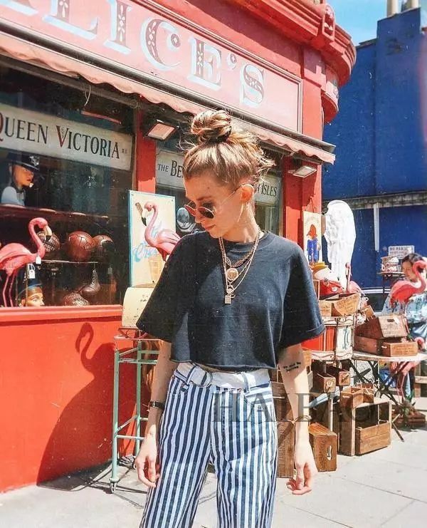 好看| 硬币项链太流行!搭配什么衣服都足够吸睛!