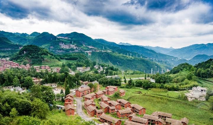 重庆超41度热爆，贵州这座城市26度已是高温，空调都卖不出去!