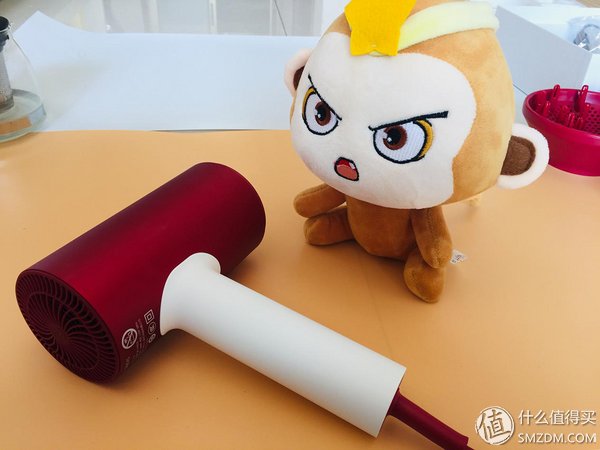 小米生态链上新，双倍负离子，女生最爱!