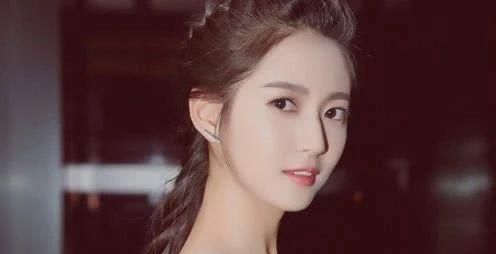 杨紫辞演:杨紫已辞演《簪中录》?女主由陈钰琪接任,两人曾三争女主太精彩