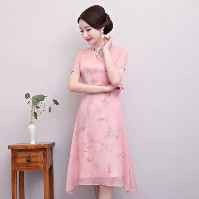 百搭休闲,穿出优雅范儿,雪纺皱旗袍让你不容错过!