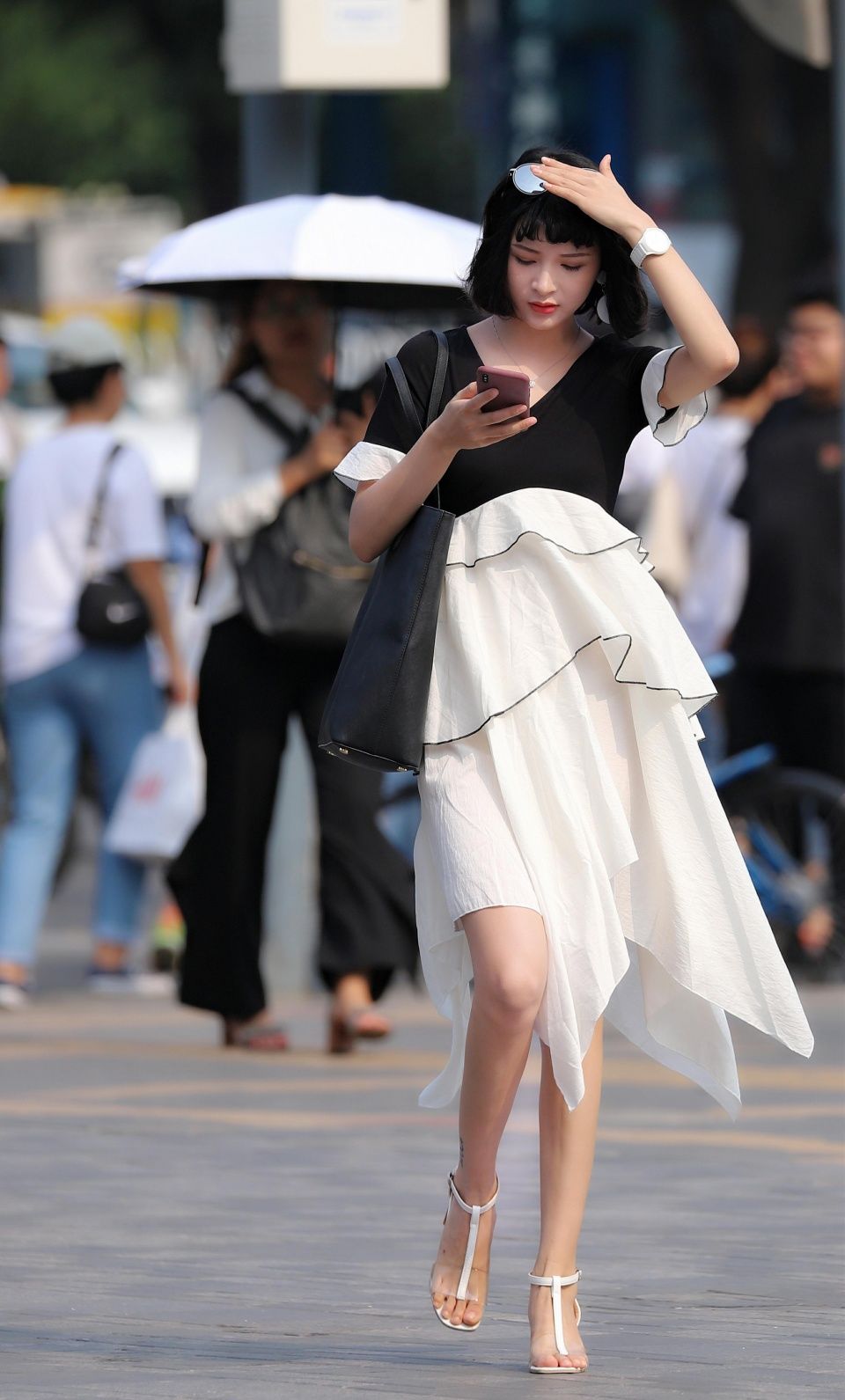 京城小东莞,北京三里屯街拍如云的美女,穿着打扮有个性有品味