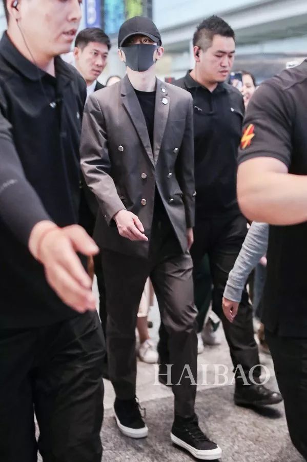 刘诗诗击破离婚传闻!周迅窦靖童这是什么情况?【海报街拍】