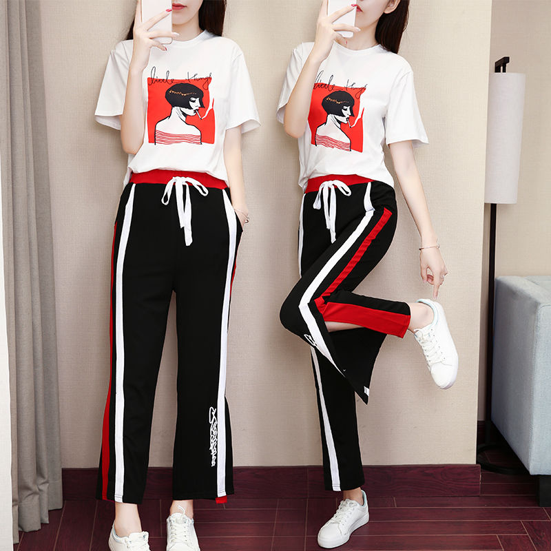 小个子不要穿裙子了，就穿这种“港味套装”，和港星一样有范