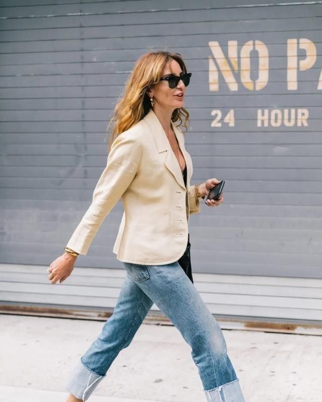  『拖地裤』收起你的打底裤！今年春夏流行这4种“裤子”，单穿内搭都好看