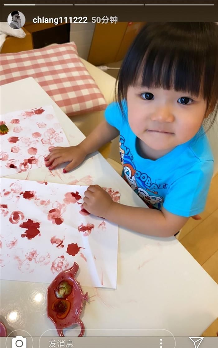  【福原】江宏杰给福原爱涂手脚指甲油，称眼睛快瞎了