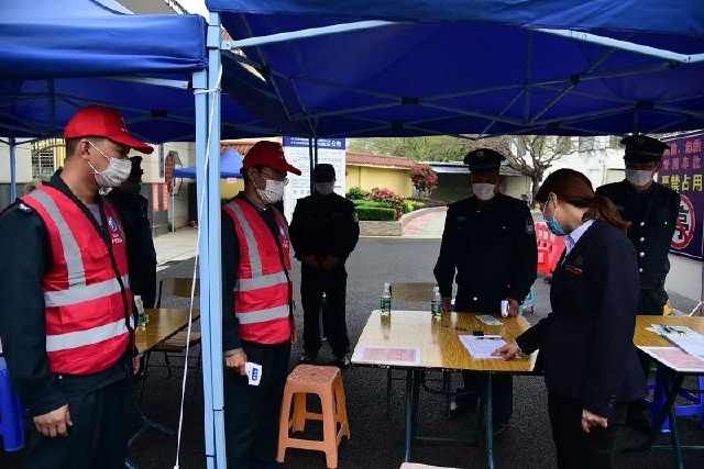  『陵园』厦门人的一天：战疫情｜薛岭山陵园 别样清明一样情