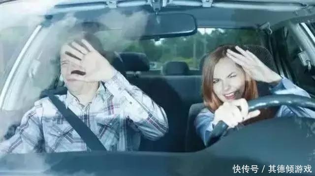  「关掉」高速路上，如何让后面的车关掉远光灯，看老司机怎么做