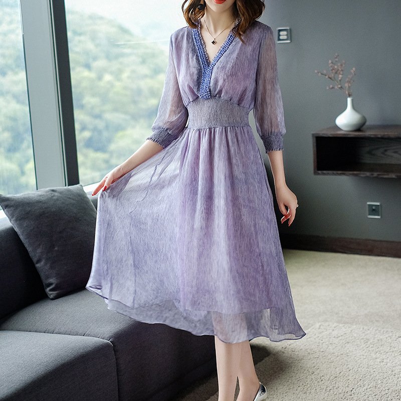 我天，等了半个月的裙子终于上架!买了4件，果然上身又嫩又仙