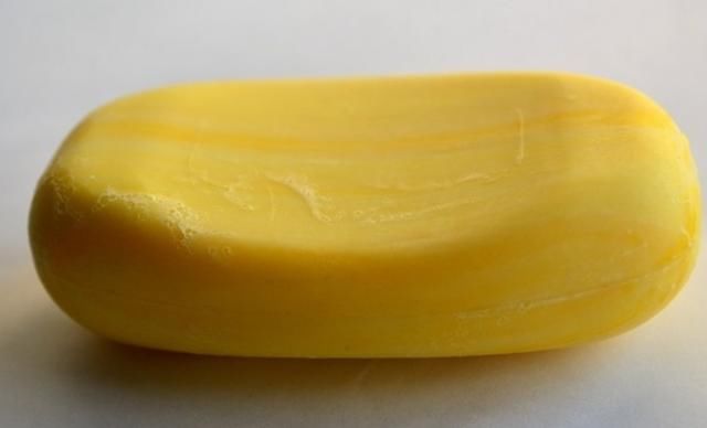 脸上有这4个表现，是螨虫发出的“最后警报”，别视若无睹