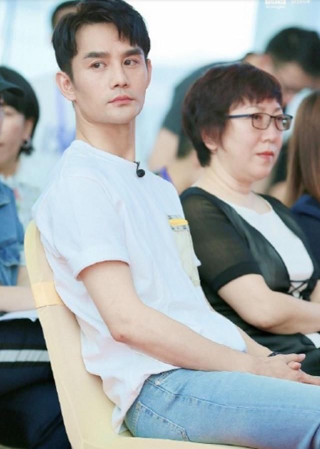 王凯被疑艾滋病？本尊做公益现场献血，谣言不攻自破