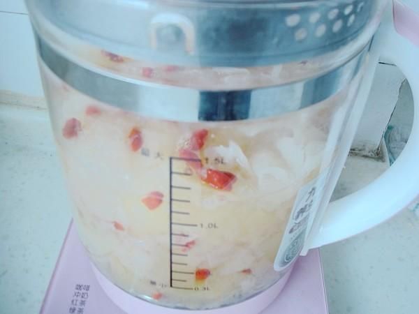  「养生壶」此物是“穷人的燕窝”，女性3天吃一次，皮肤光滑，40岁不显老