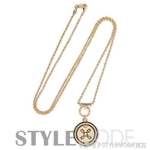 你知道么?这个夏天Ins博主都在“锁骨杀”凹造型!