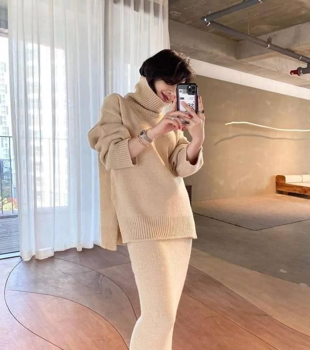  干净■时尚穿搭：同材质成套穿，舒服又干净~