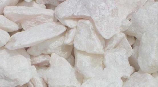  地球@地球上最软的石头，不仅软还能吃？中国的产量高达2.5亿吨