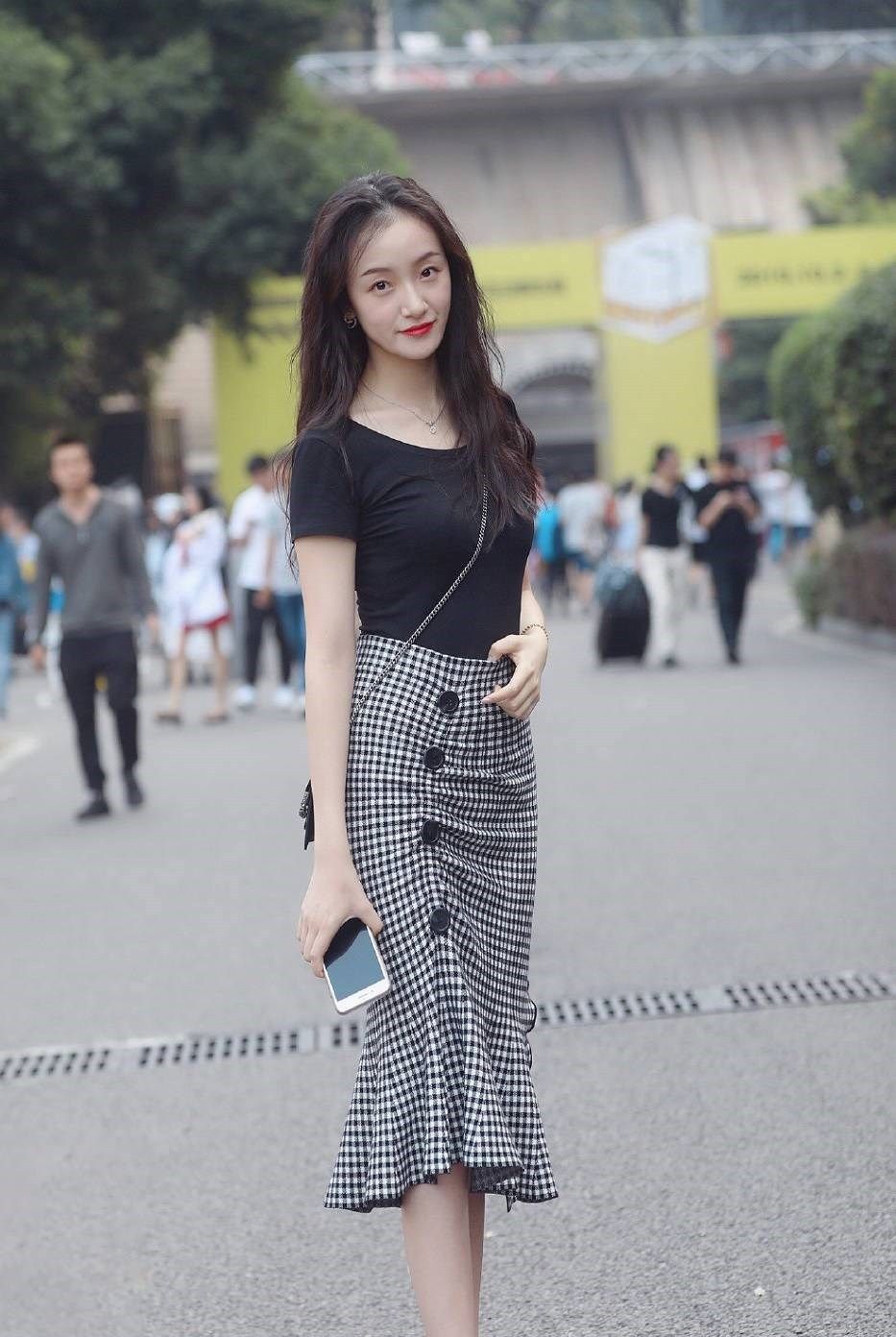  搭配一双|炎炎夏日,选择一款好看的半身裙,清爽凉快还能穿出轻松好心情