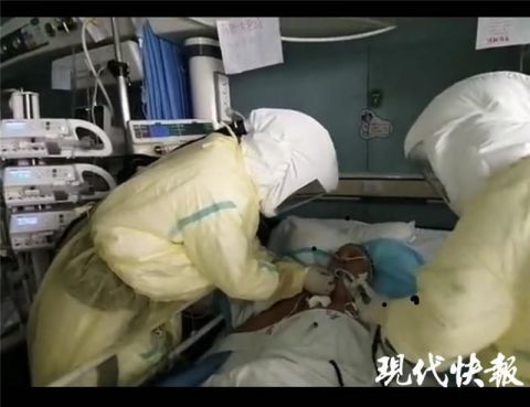  『脱离呼吸机』85岁武汉婆婆出院 主治医生为她写下14篇救治日记