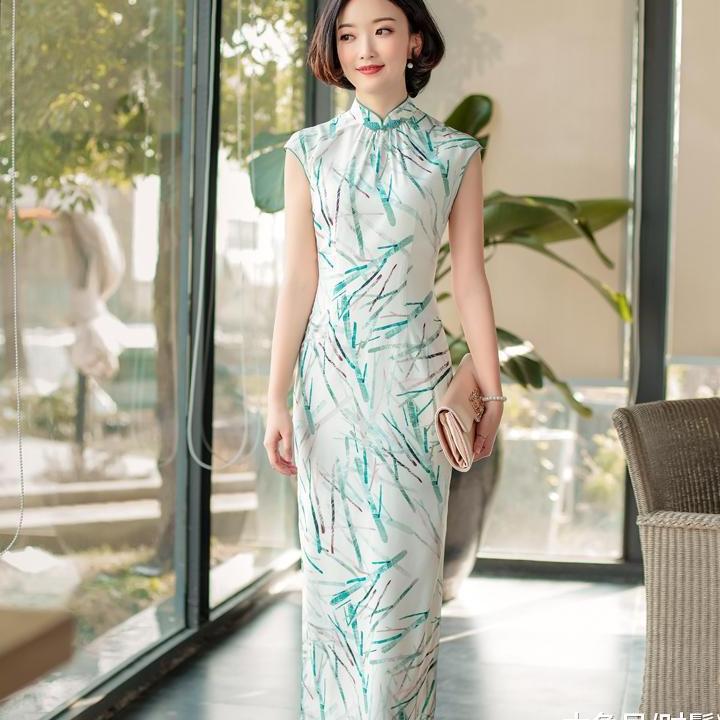 曼妙身姿美如画, 中国风连衣裙穿出倾城倾国的东方美