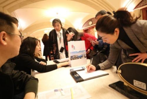 为什么飞拉萨的飞机票很贵，但飞出拉萨后的机票很便宜？