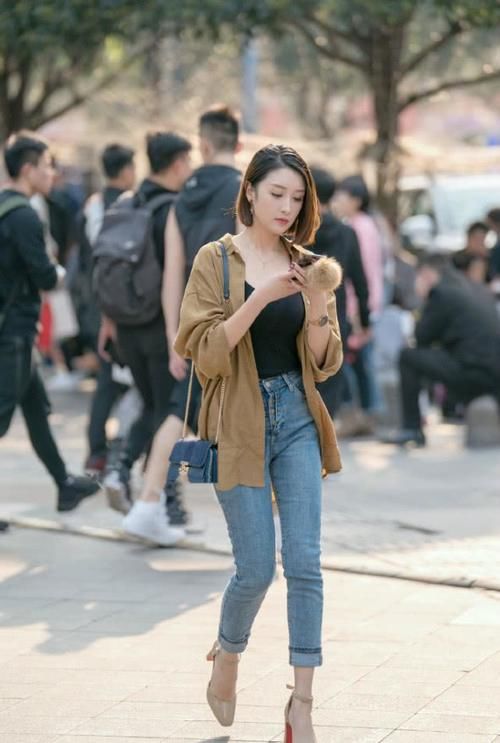  『短发』内扣式短发配外披小风衣 谁说短发女生不能性感和可爱