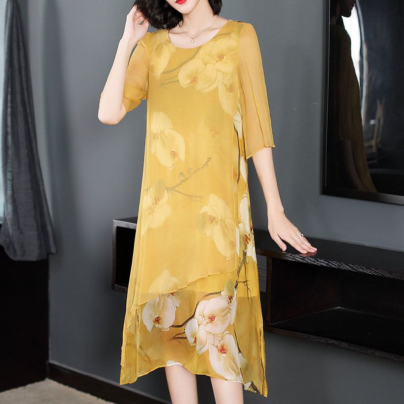 腰粗屁股大而不敢穿裙子?看看下面女人穿的，一样能美得让人心动