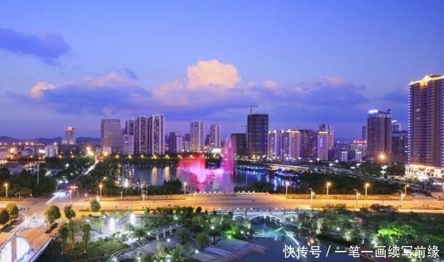 广西这座城市GDP不到700亿，城建却很有气势，看看是你家乡吗