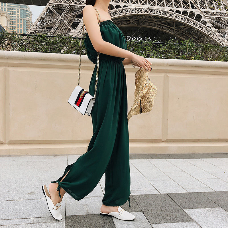 今年的连体装太美了!配高跟或平底都洋气，穿着优雅高贵又减龄