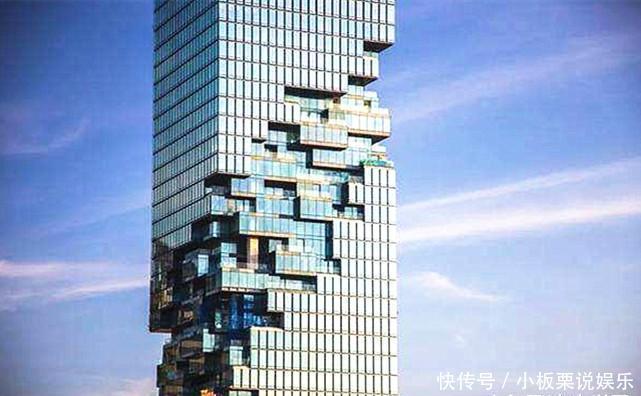 泰国耗资46亿第一高楼,建成后遭众人吐槽,一到晚上却格外亮眼