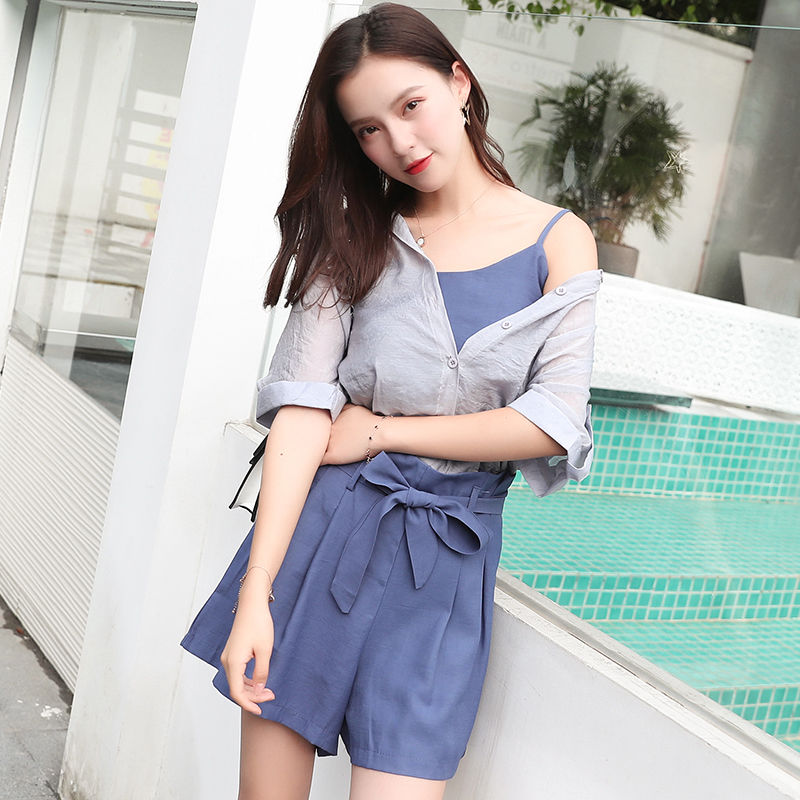 时尚性感的短裤，展现出你的魅力，让你充满气质超迷人