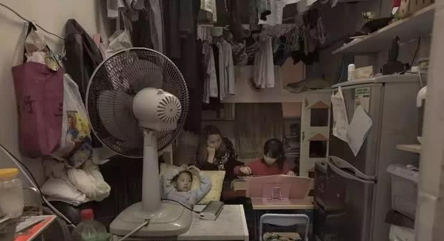 香港现共享“水管屋”，“笼屋”：我可以光荣退休了
