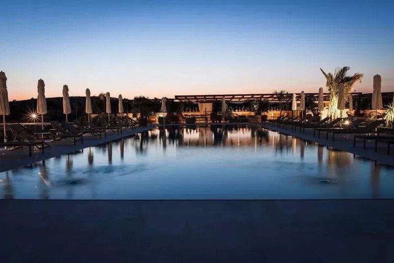 满足了少女们对婚礼的所有幻想，这场世纪婚礼到底有多梦幻?