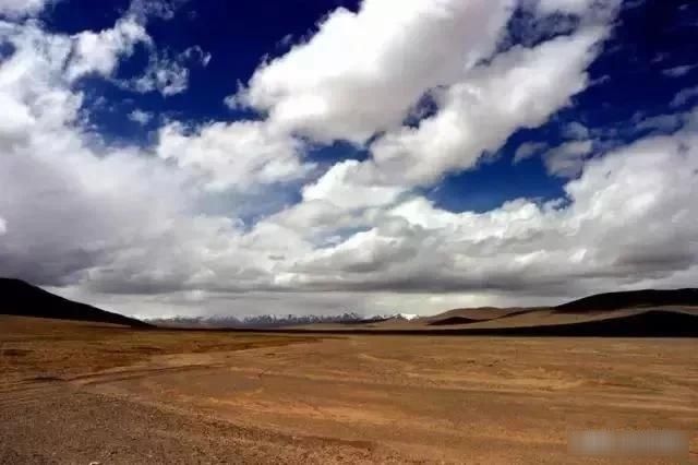  『绝美』中国神秘壮阔最美四大无人区，人迹罕至却景色绝美，你敢去吗？