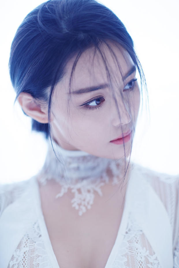 韩国女教师将透视装的性感演绎的超越 张馨予 柳岩 刘亦菲