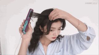  [钟楚曦]喜欢复古风的女生，烫个羊毛卷