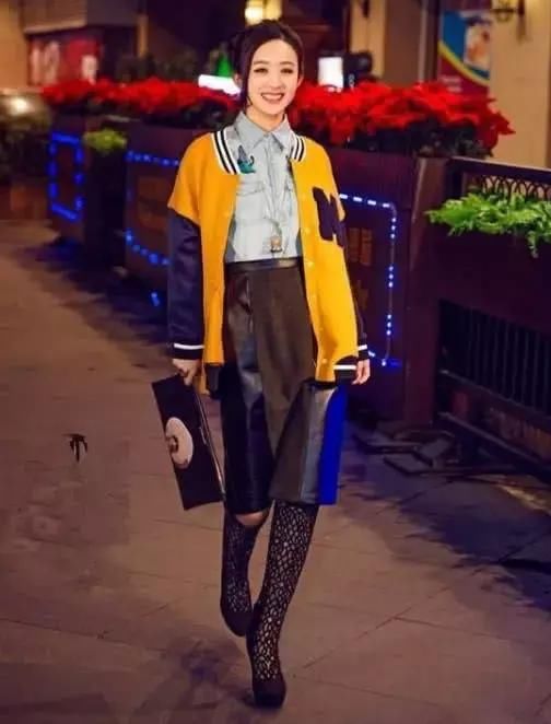 赵丽颖简直了！把“花瓶”当靴子穿，走路抬得动脚吗？