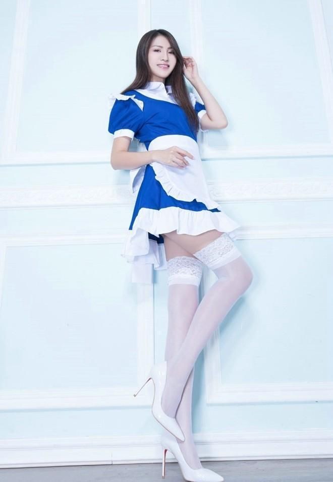 性感腿模Beautyleg化身百变女仆拍写真，雪肌白皙美腿修长很迷人