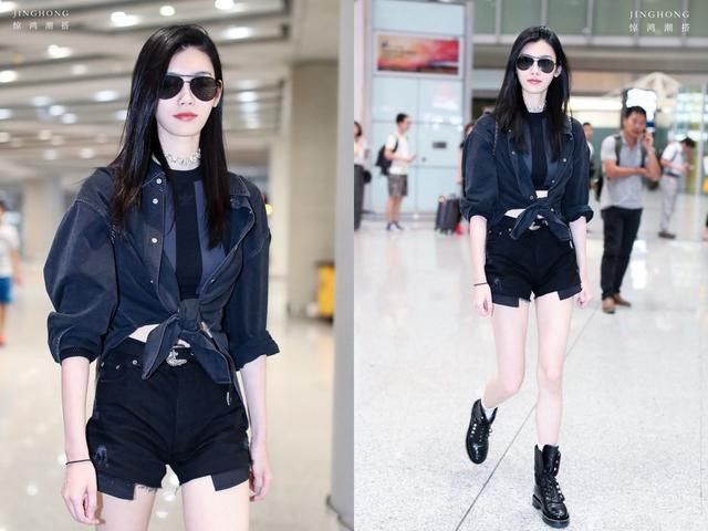 奚梦瑶穿健身裤去机场就算了，上身还穿出了“虎背熊腰”的效果!