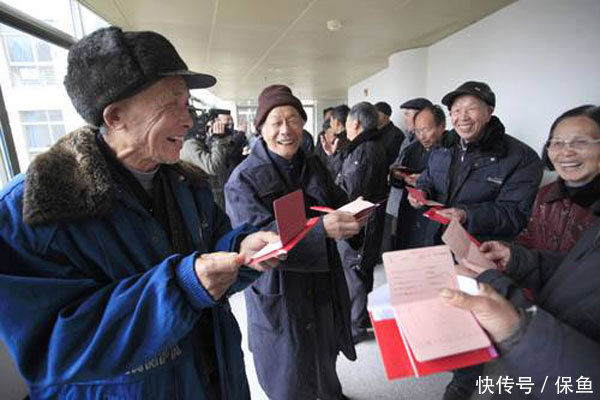 为什么有30年工龄，到退休后只能领2000元的养老金，这合理吗？