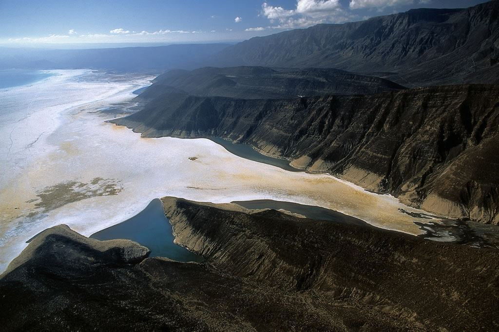 世界最随便国家：9国在此设军事基地，外国军队比本国军队多28倍